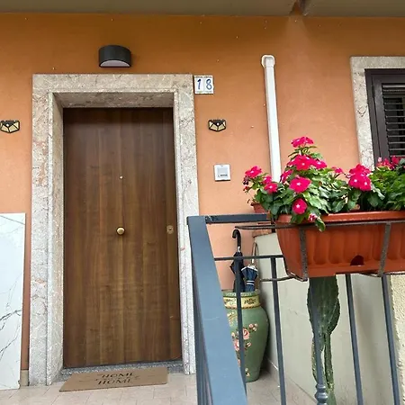 Nina Con Posto Auto Apartment